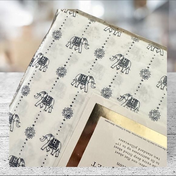 The Classic Home white Blue Elephant Print Queen 4-pc Sheet Set 100% Cotton NEW - Picture 2 of 6